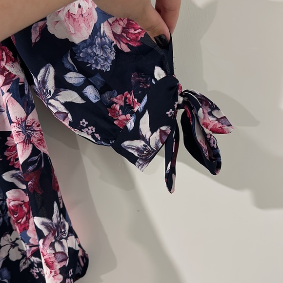 Off the shoulder blouse - Picture 2 of 4